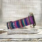 Amore Vintage Dameshorloge met Regenboog Patroon en Gevlochten Band