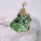 Fijne Moldaviet Ketting – Groene Moldaviet Hanger, Handgemaakt met Verstelbare Ketting – Zahara Lyra
