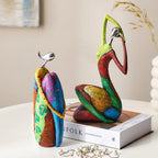 Abstract Vrouwenbeeldje van Duurzame Hars in Levendige Kleuren – Handgemaakt Kunstwerk voor Modern Interieur