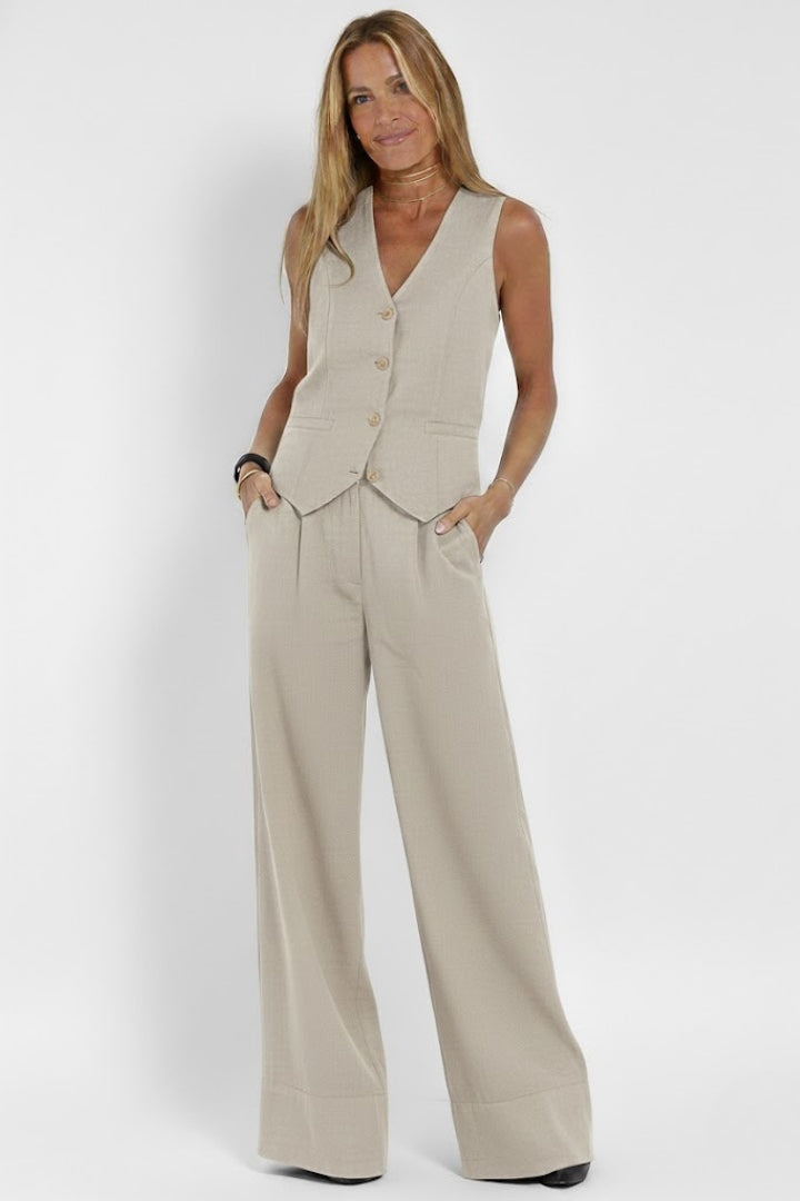 Zephyrine | Co-ord Set Dames - V-Hals Jasje Rechte Broek Beige