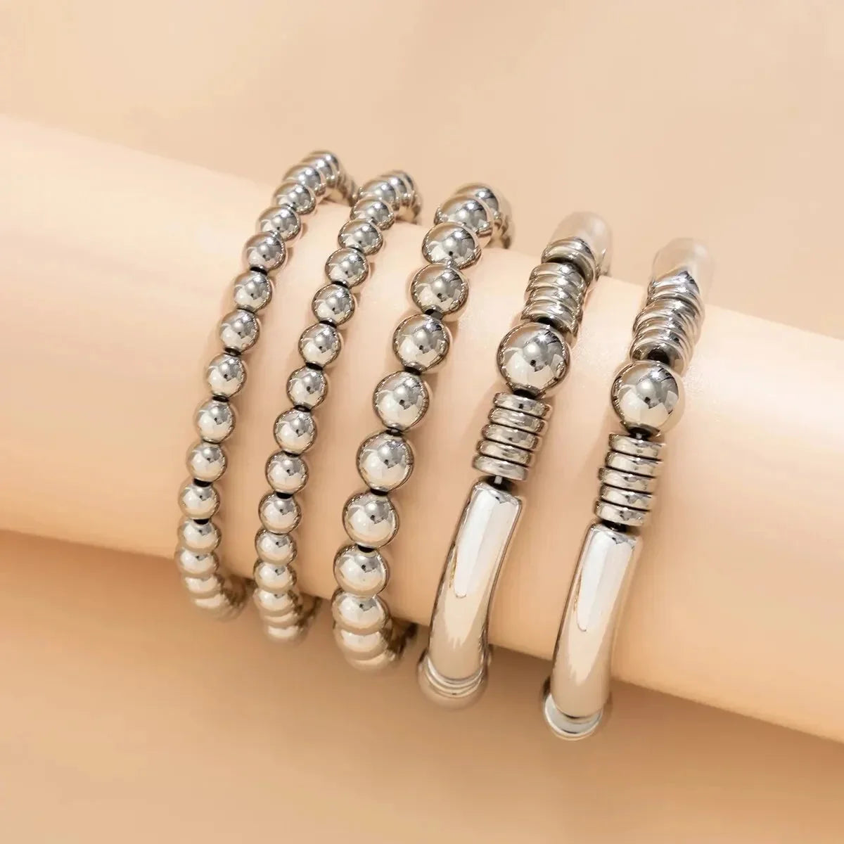 Flōre | 5-Delige Kralenarmbandenset voor Dames - Luxe Minimalistische Kralen Armbanden Set & Verstelbare Dunne Polsband Sieraden