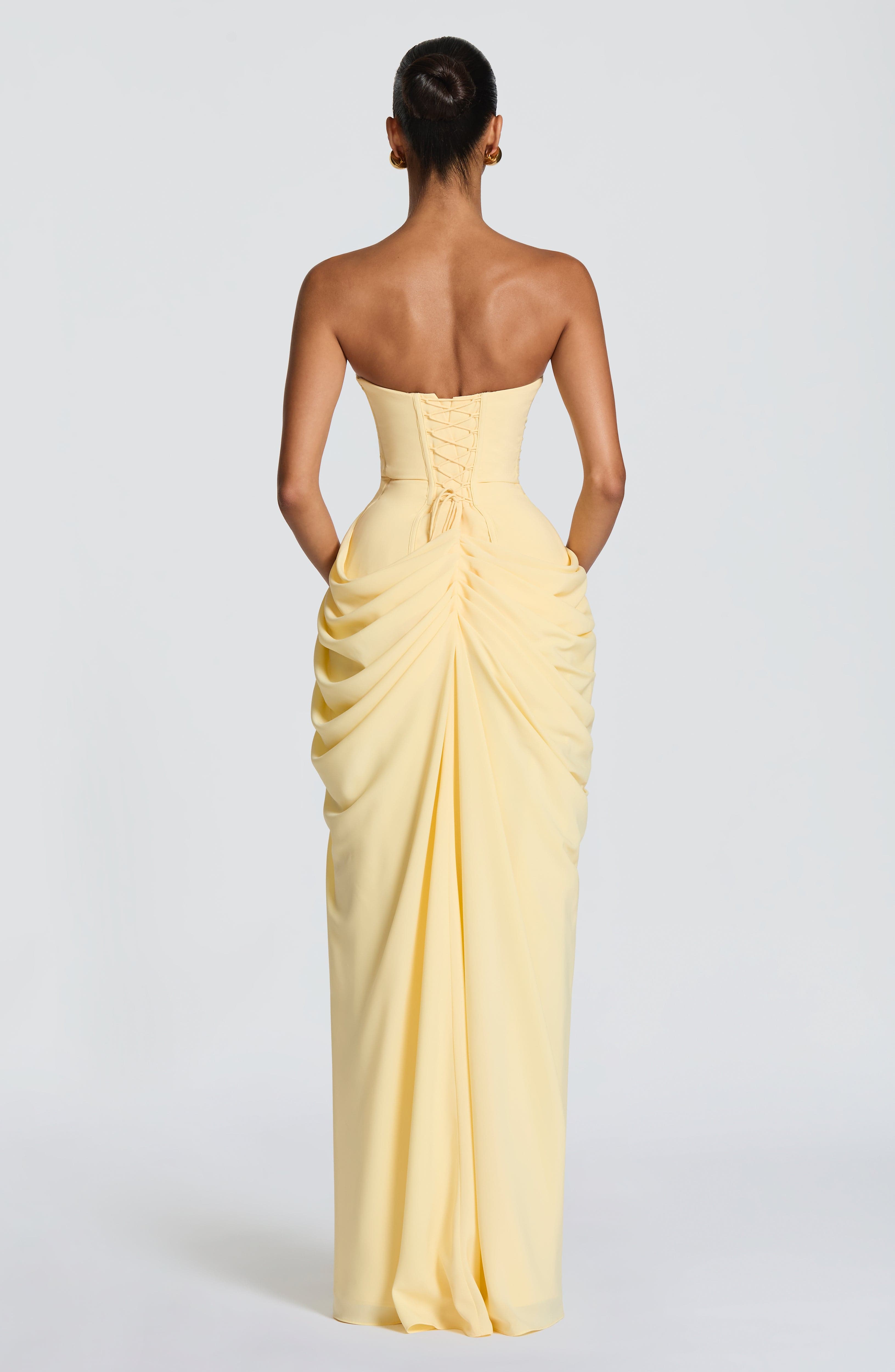 Flōre | Sculpturale Avondjurk met Corset en Drapering