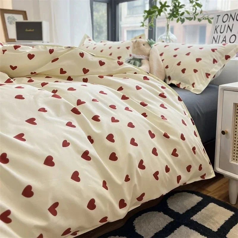 Love Heart Beddengoedset – Elegante Dekbedovertrek met Kussenslopen en Laken, Verkrijgbaar in Enkel, Dubbel en Queen Maten