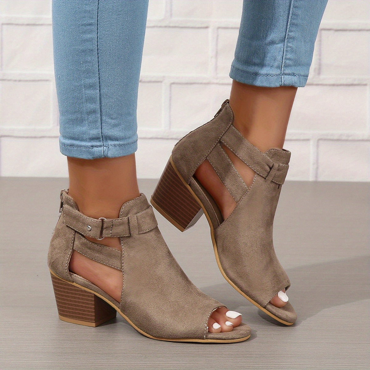 Mora | Dames Blokhaklaarzen - Zacht Synthetisch Materiaal, Peep-Toe