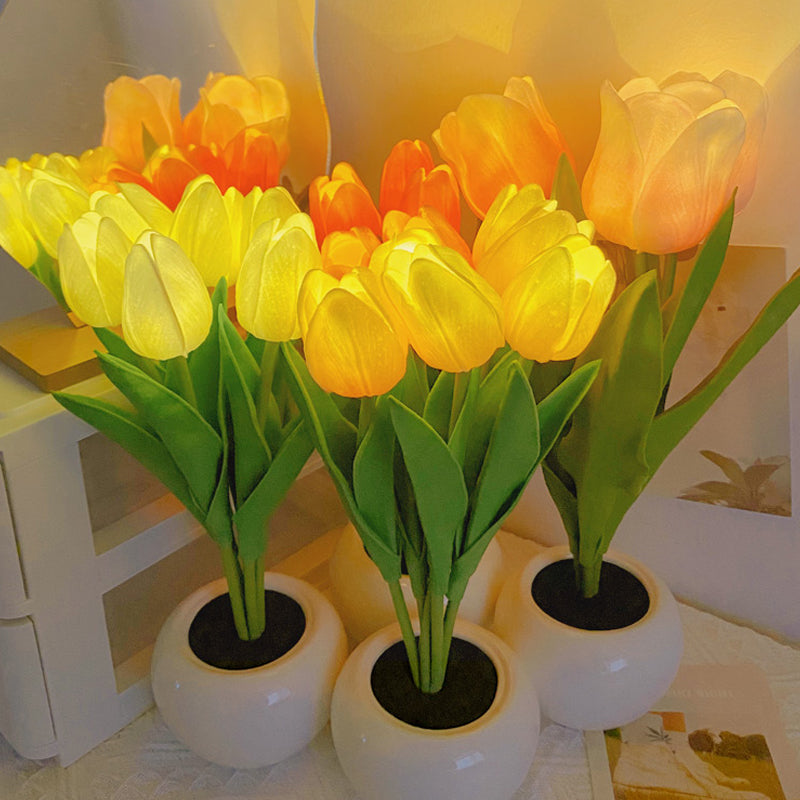 Tulp Nachtlampje – LED Tulpen Lamp, Bloemenlamp met 3 of 6 Tulpen, Oplaadbaar of op Batterijen, Sfeerlamp – LumiTulip