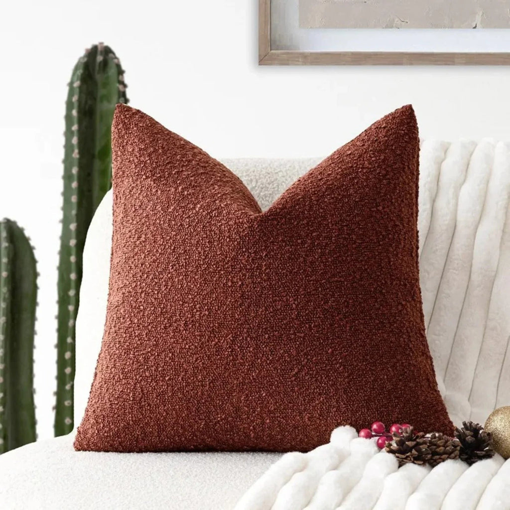 Tulum Kussenhoes van Luxe Bouclé-Stof – 45x45 cm voor Elegante Interieurs in Neutrale Kleur Baksteenrood